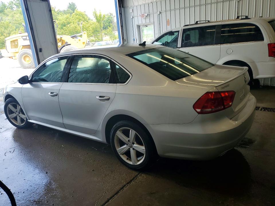62086356 :رقم المزاد ، 1VWBN7A3XCC089927 vin ، 2012 Volkswagen Passat مزاد بيع