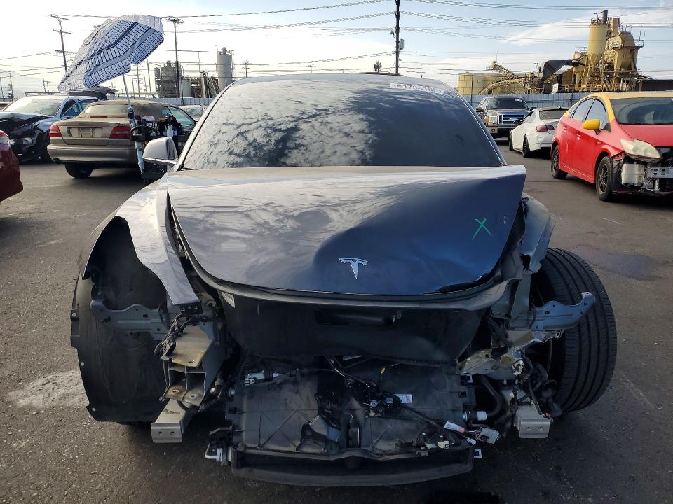 61734106 :رقم المزاد ، 5YJ3E1EB1LF711971 vin ، 2020 Tesla Model 3 مزاد بيع