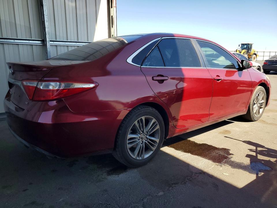 2016 Toyota Camry მანქანა იყიდება აუქციონზე, vin: 4T1BF1FKXGU586470, აუქციონის ნომერი: 62875496