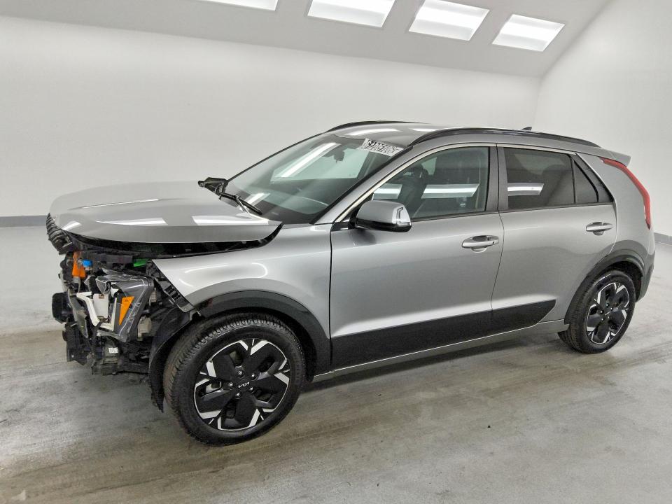 Auction sale of the 2023 Kia Niro, vin: KNDCR3L16P5028682, lot number: 61205106