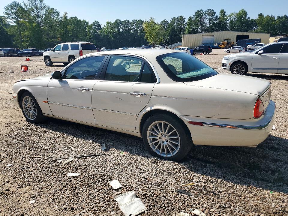 2007 Jaguar Xj8 მანქანა იყიდება აუქციონზე, vin: SAJWA71B47SH16502, აუქციონის ნომერი: 62851646
