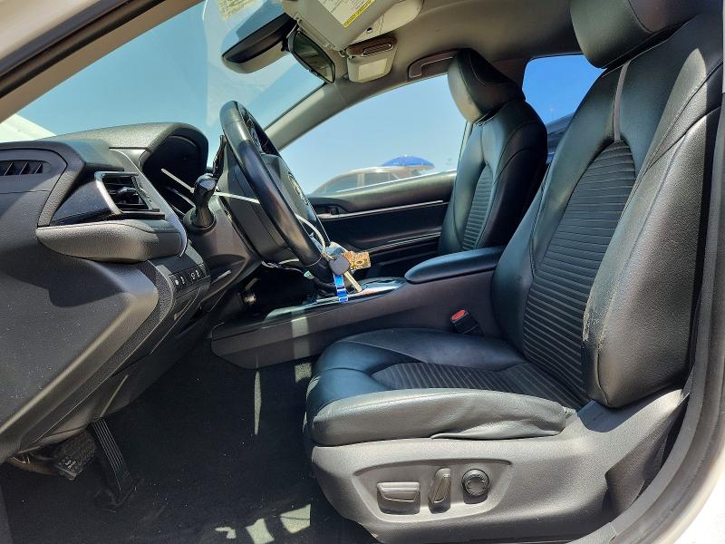 60850196 :رقم المزاد ، 4T1B11HK9KU175937 vin ، 2019 Toyota Camry مزاد بيع