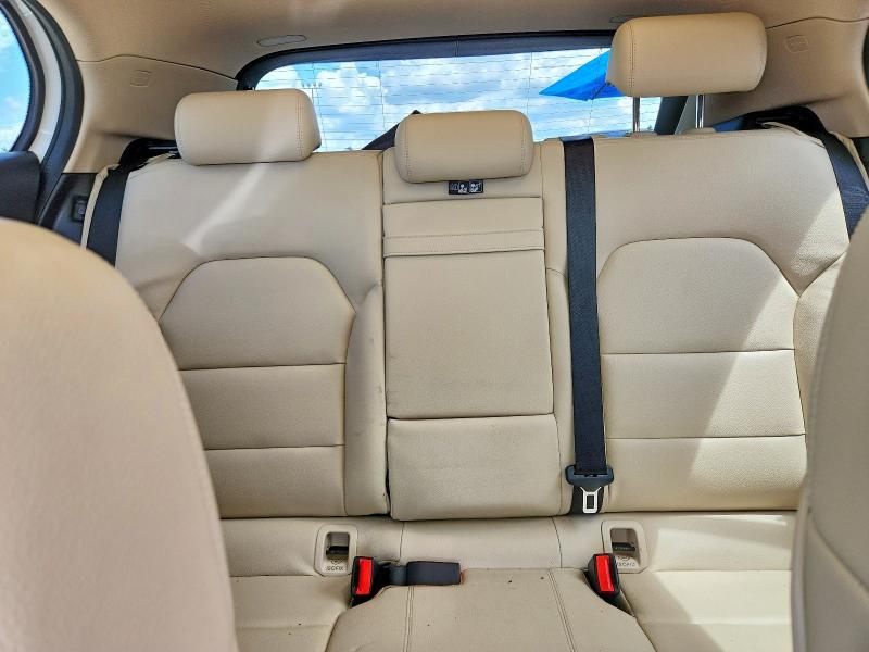 60491376 :رقم المزاد ، WDCTG4GB9LU022237 vin ، 2020 Mercedes-benz Gla مزاد بيع