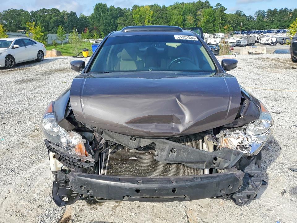 Продажа на аукционе авто 2011 Honda Accord, vin: 1HGCP2F83BA111352, номер лота: 61901686