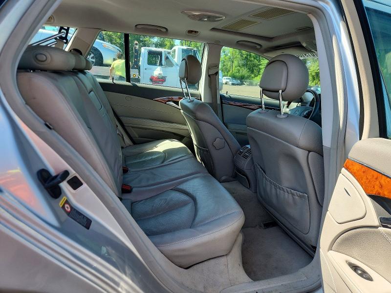 61918276 :رقم المزاد ، WDBUH65J84A438696 vin ، 2004 Mercedes-benz E مزاد بيع