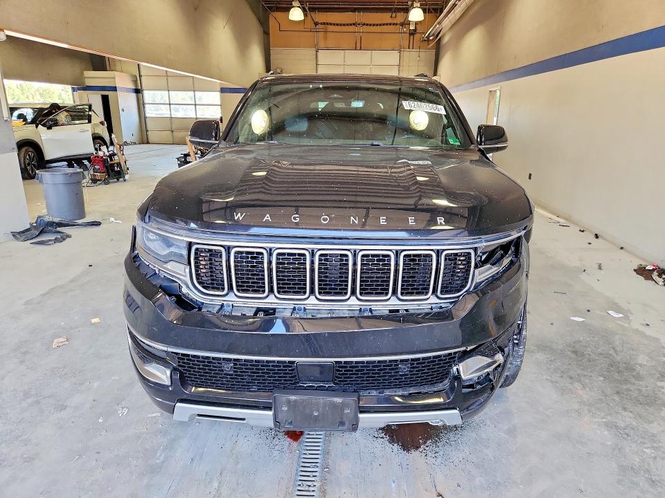 62462566 :رقم المزاد ، 1C4SJVBT8NS211890 vin ، 2022 Jeep Wagoneer مزاد بيع