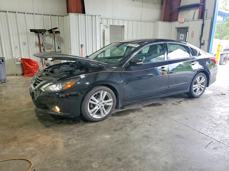 Auction sale of the 2017 Nissan Altima, vin: 1N4BL3AP2HC280498, lot number: 62238146