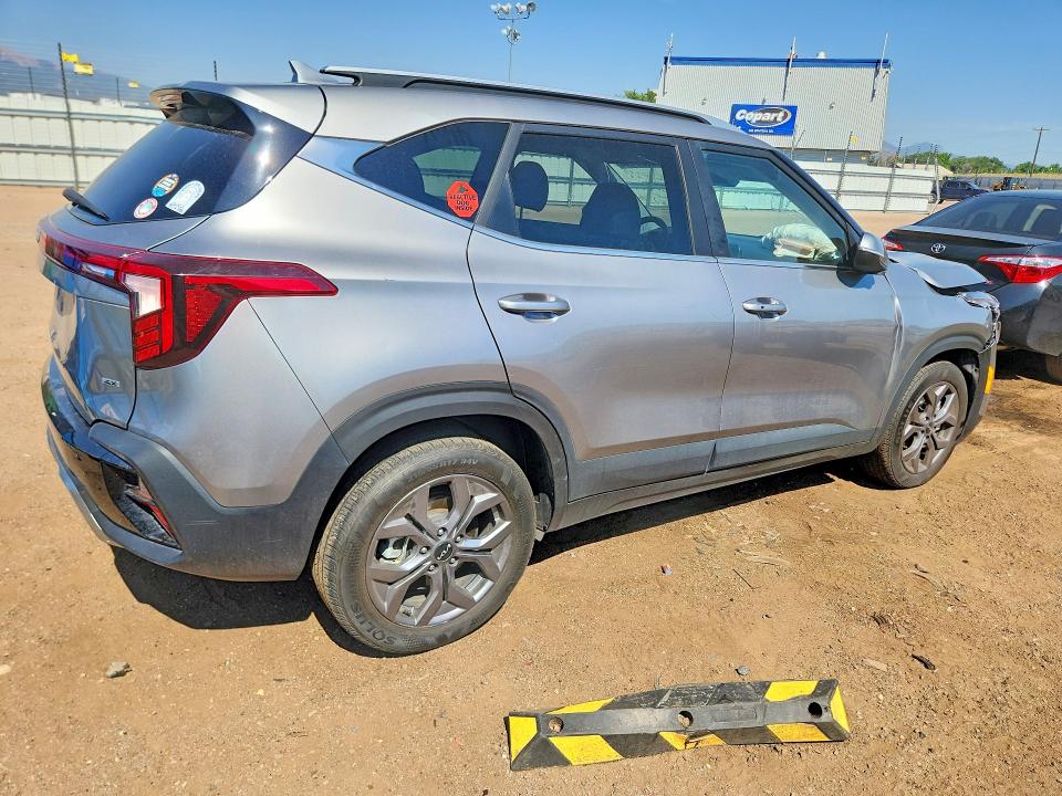 59604596 :رقم المزاد ، KNDEUCAA8R7659743 vin ، 2024 Kia Seltos مزاد بيع