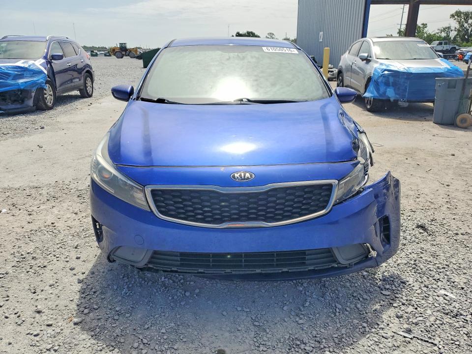 61050516 :رقم المزاد ، 3KPFL4A76HE115595 vin ، 2017 Kia Forte مزاد بيع