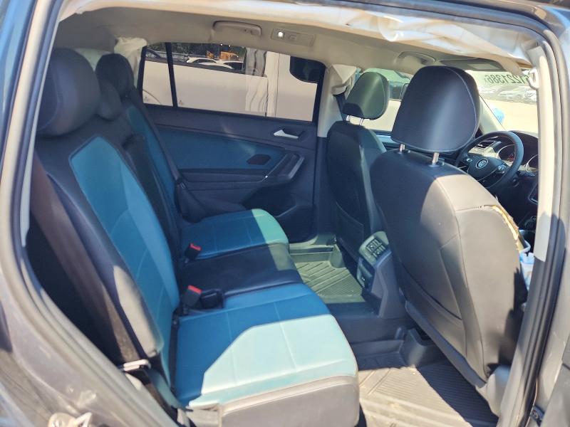 61221386 :رقم المزاد ، 3VV2B7AX1LM164495 vin ، 2020 Volkswagen Tiguan مزاد بيع