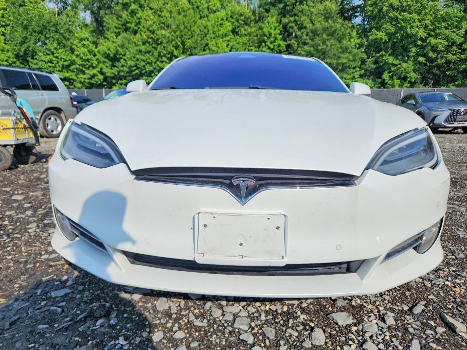 2018 Tesla Model S მანქანა იყიდება აუქციონზე, vin: 5YJSA1E24JF244887, აუქციონის ნომერი: 60194996