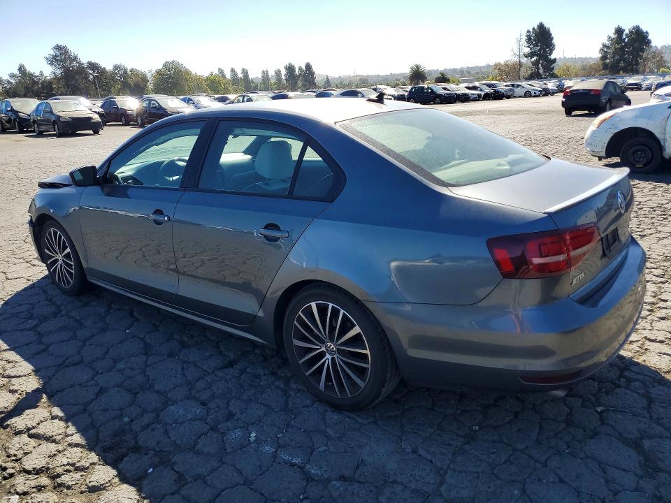 63246206 :رقم المزاد ، 3VWD17AJ8GM401038 vin ، 2016 Volkswagen Jetta مزاد بيع
