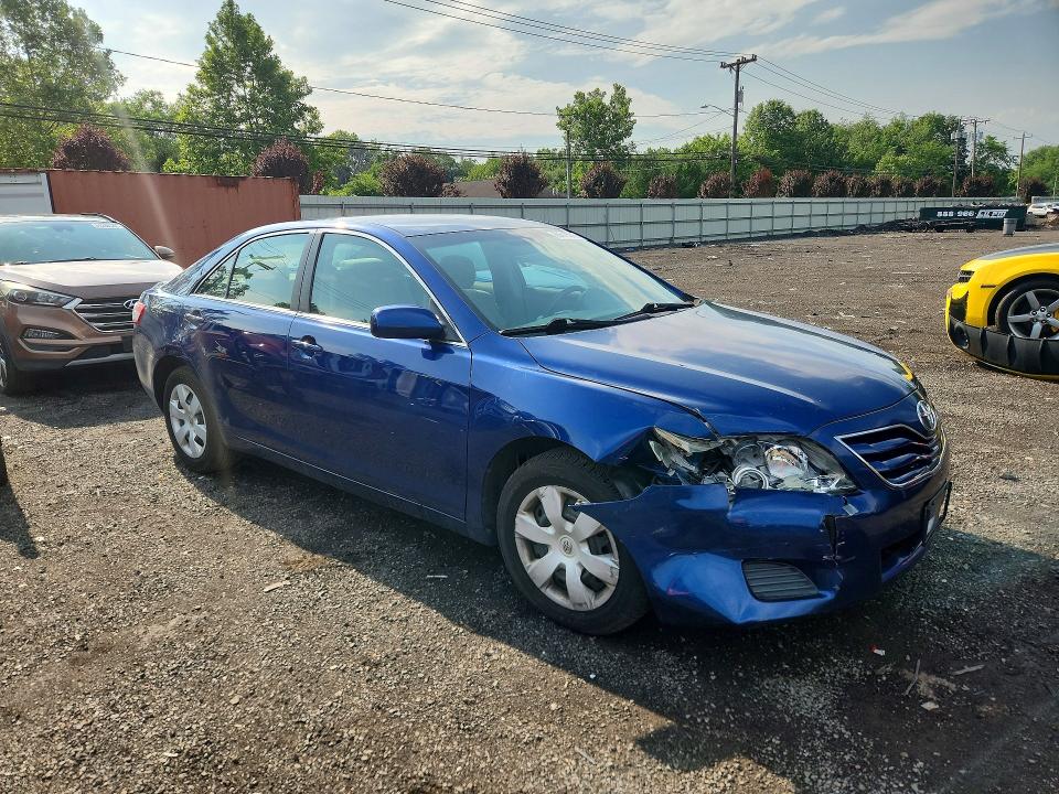 2010 Toyota Camry მანქანა იყიდება აუქციონზე, vin: 4T1BF3EK4AU571810, აუქციონის ნომერი: 85613685