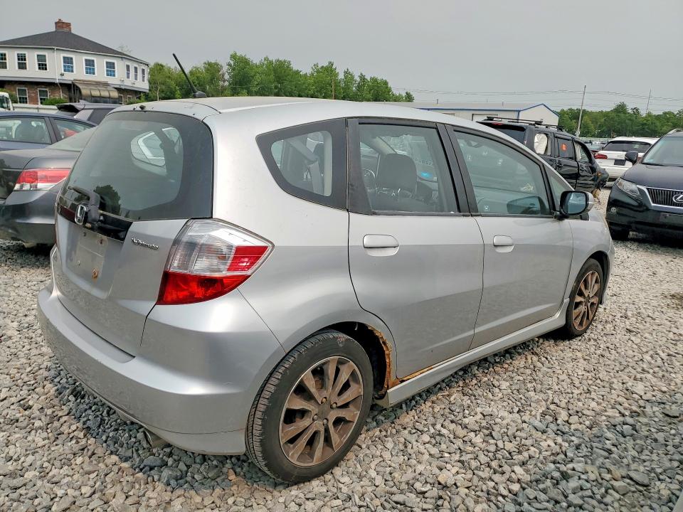 61282496 :رقم المزاد ، JHMGE8G55CS008599 vin ، 2012 Honda Fit مزاد بيع