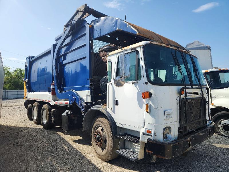 58140926 :رقم المزاد ، 5VCACLLEXFH218593 vin ، 2015 Autocar Xpeditor مزاد بيع
