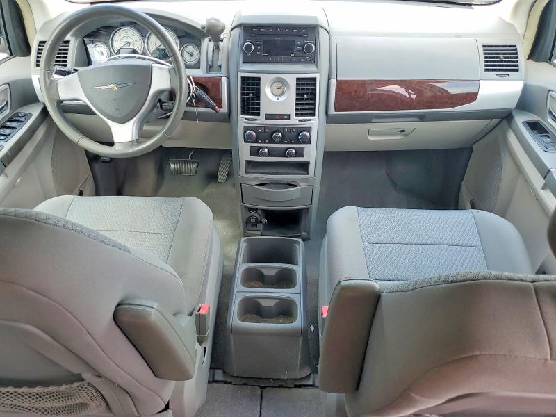 Aukcja sprzedaży 2010 Chrysler Town And Country, vin: 2A4RR5D12AR415951, numer aukcji: 60143656
