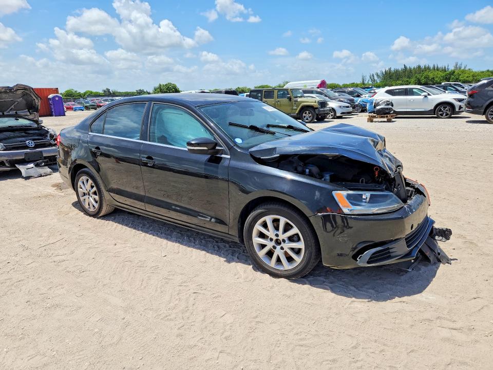 61620986 :رقم المزاد ، 3VWDX7AJ7DM260330 vin ، 2013 Volkswagen Jetta مزاد بيع