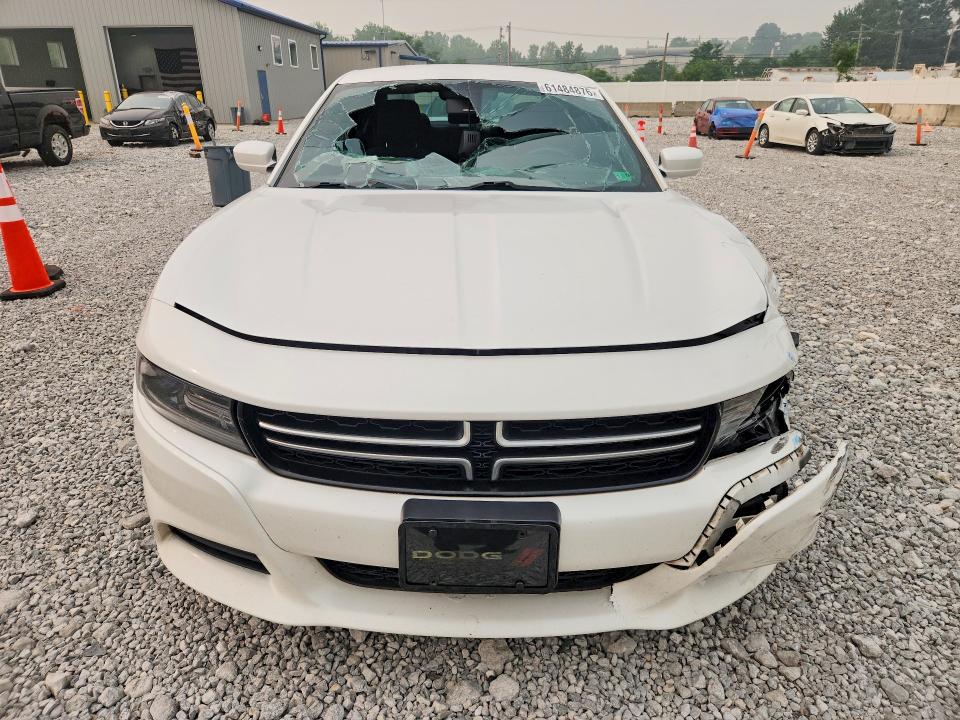 2015 Dodge Charger მანქანა იყიდება აუქციონზე, vin: 2C3CDXBG5FH843902, აუქციონის ნომერი: 61484876