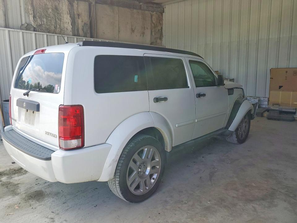 59878516 :رقم المزاد ، 1D4PT4GK2BW602244 vin ، 2011 Dodge Nitro مزاد بيع
