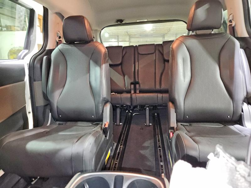 Продажа на аукционе авто 2026 Kia Carnival, vin: KNDNB5K33T6597540, номер лота: 60221486