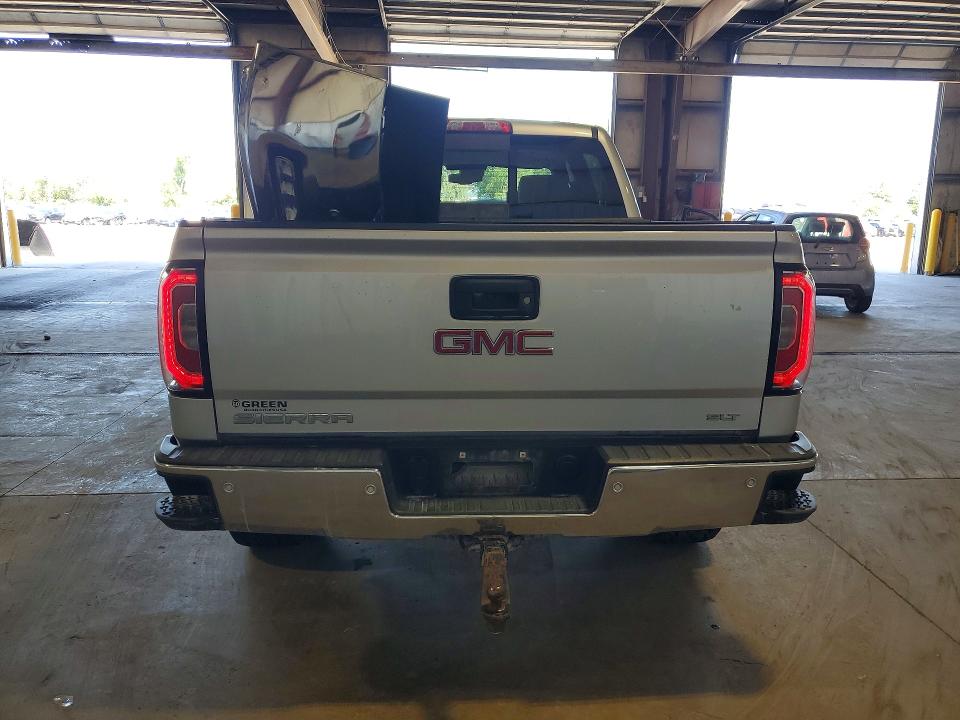 60612776 :رقم المزاد ، 3GTU2NECXJG217158 vin ، 2018 Gmc Sierra مزاد بيع
