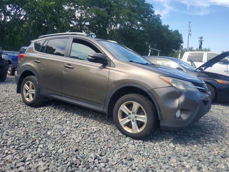 62024666 :رقم المزاد ، 2T3RFREV2EW165520 vin ، 2014 Toyota Rav4 مزاد بيع