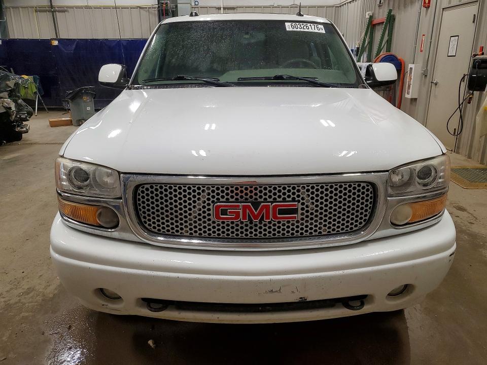 60326176 :رقم المزاد ، 1GKFK66U45J190117 vin ، 2005 Gmc Yukon Xl مزاد بيع