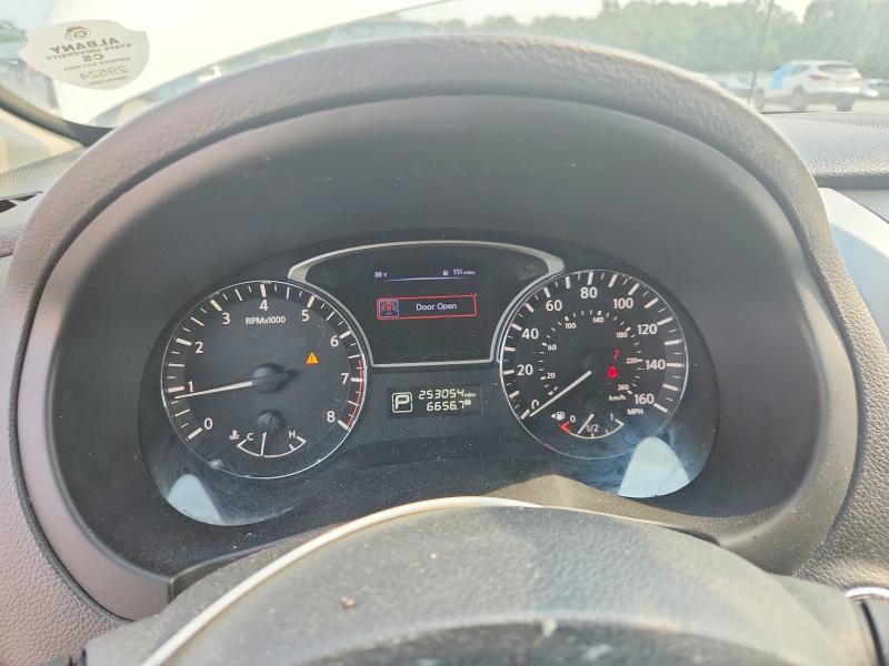 2015 Nissan Altima მანქანა იყიდება აუქციონზე, vin: 1N4AL3AP8FC215003, აუქციონის ნომერი: 62430356