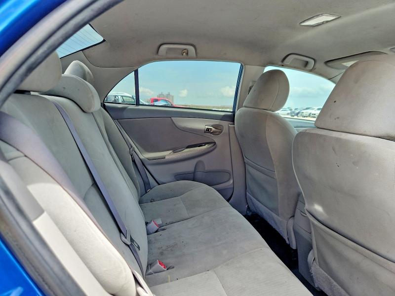 61397016 :رقم المزاد ، 1NXBU4EE9AZ323767 vin ، 2010 Toyota Corolla مزاد بيع
