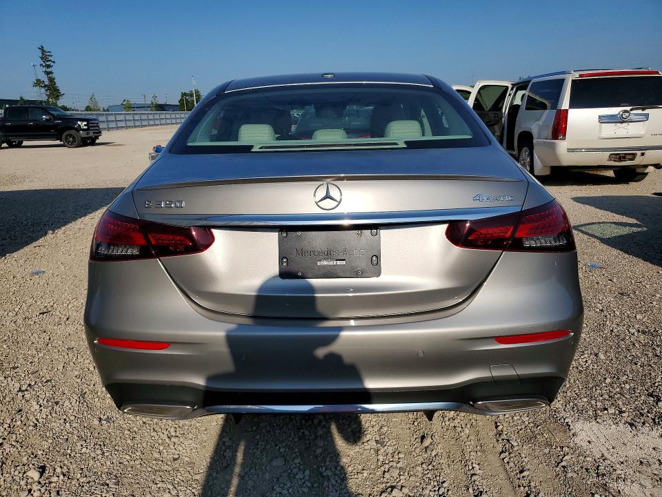 Продажа на аукционе авто 2022 Mercedes-benz E, vin: W1KZF8EB4NB029467, номер лота: 61039026
