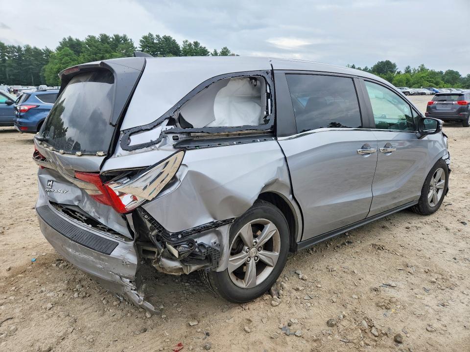 58704306 :رقم المزاد ، 5FNRL6H75JB054884 vin ، 2018 Honda Odyssey مزاد بيع