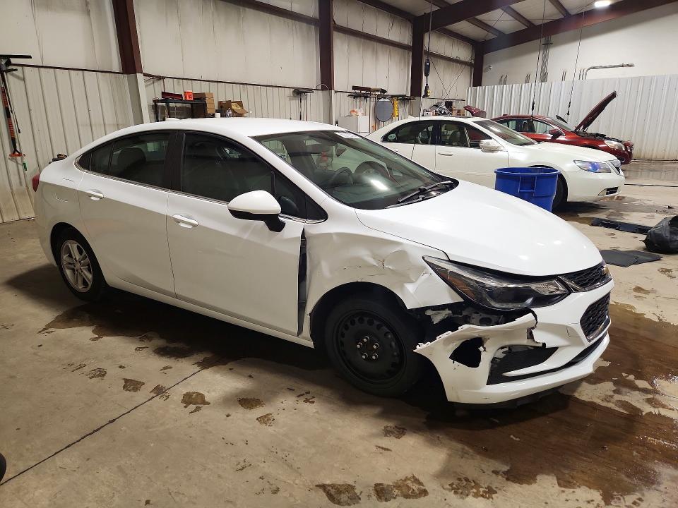 Продаж на аукціоні авто 2018 Chevrolet Cruze, vin: 1G1BE5SM5J7116481, номер лоту: 60712736