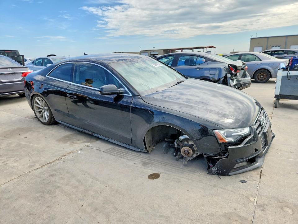 59660226 :رقم المزاد ، WAUMFAFR0FA003847 vin ، 2015 Audi A5 مزاد بيع
