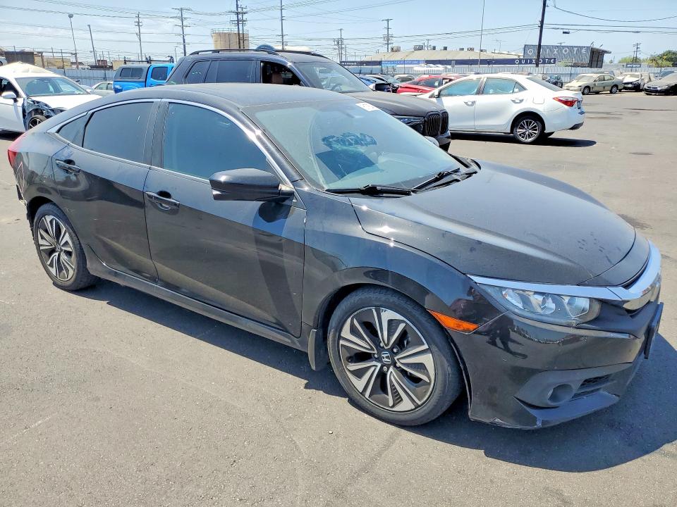 61785036 :رقم المزاد ، 2HGFC1F33GH645869 vin ، 2016 Honda Civic مزاد بيع
