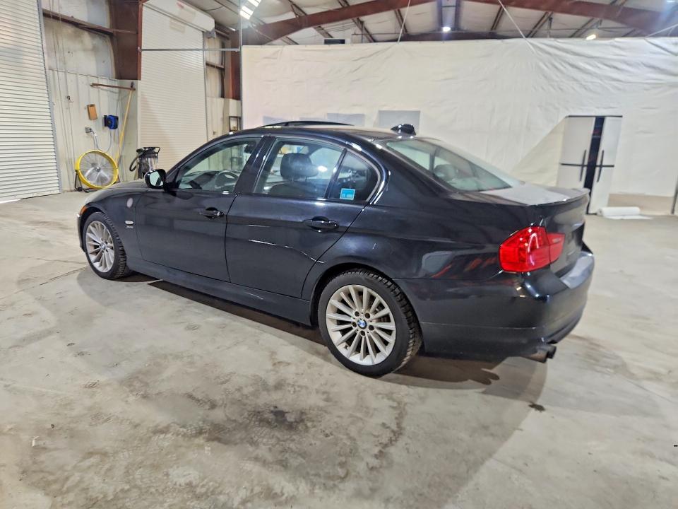 60656156 :رقم المزاد ، WBAPK7C50BA463601 vin ، 2011 Bmw 328 مزاد بيع