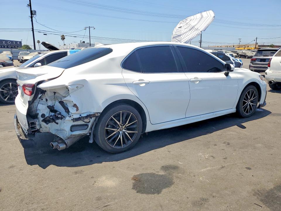 Aukcja sprzedaży 2021 Toyota Camry, vin: 4T1G11AK5MU576162, numer aukcji: 63229656
