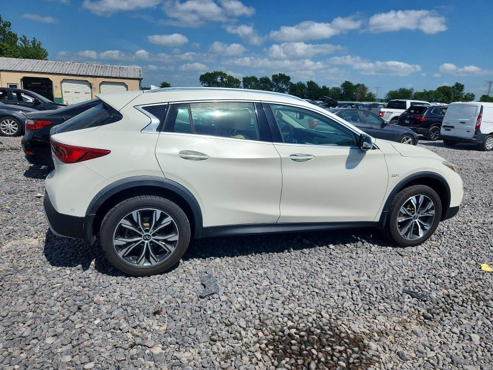 59361446 :رقم المزاد ، SJKCH5CR3JA052468 vin ، 2018 Infiniti Qx30 مزاد بيع