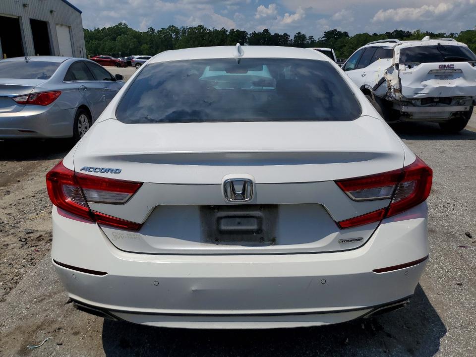 Продаж на аукціоні авто 2018 Honda Accord, vin: 1HGCV1F9XJA144162, номер лоту: 61469956
