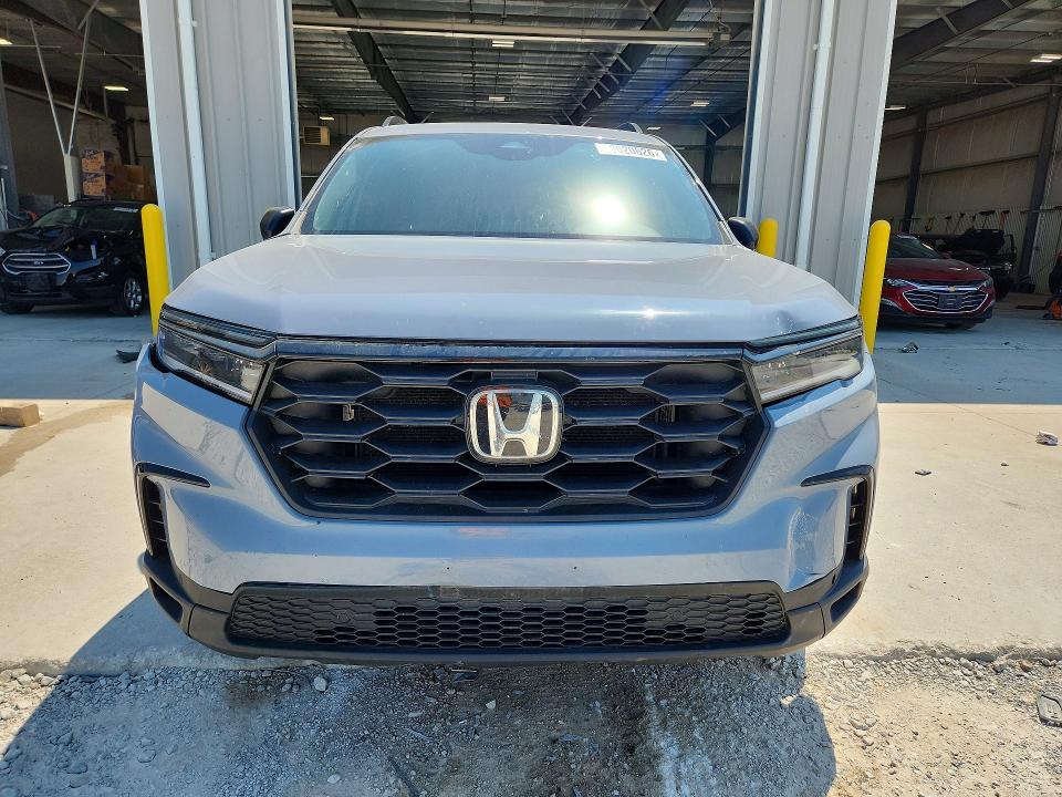 59620626 :رقم المزاد ، 5FNYG1H38SB067694 vin ، 2025 Honda Pilot مزاد بيع