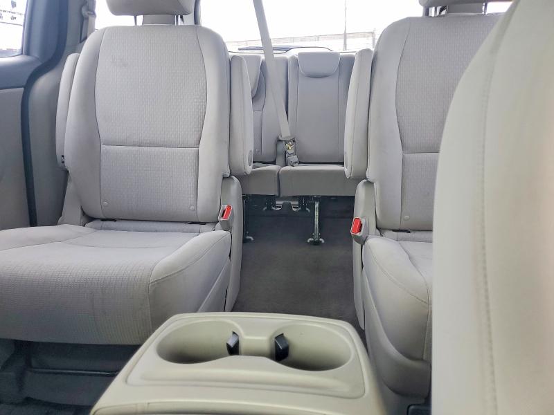 Продаж на аукціоні авто 2017 Kia Sedona, vin: KNDMA5C18H6261174, номер лоту: 60271886