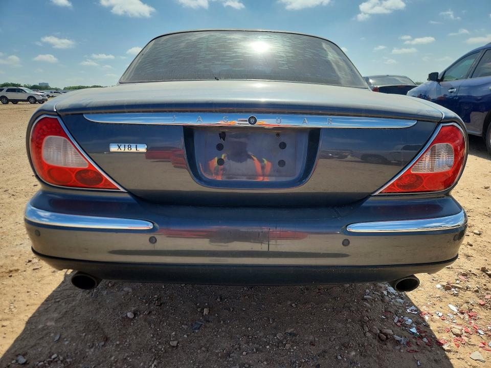 2005 Jaguar Xj8 მანქანა იყიდება აუქციონზე, vin: SAJWA79C55SG49077, აუქციონის ნომერი: 62712636