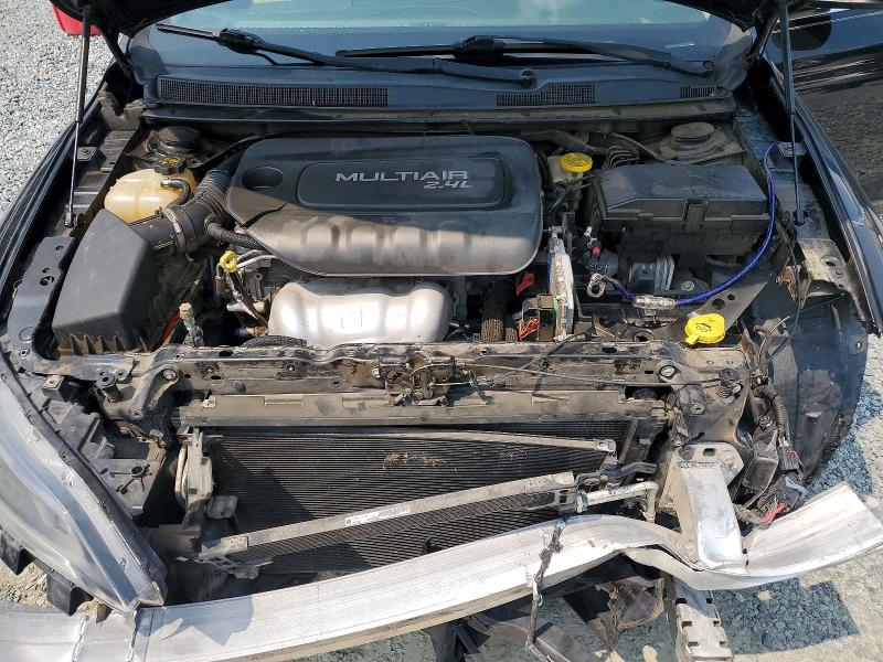 62758526 :رقم المزاد ، 1C3CCCAB1GN123331 vin ، 2016 Chrysler 200 مزاد بيع
