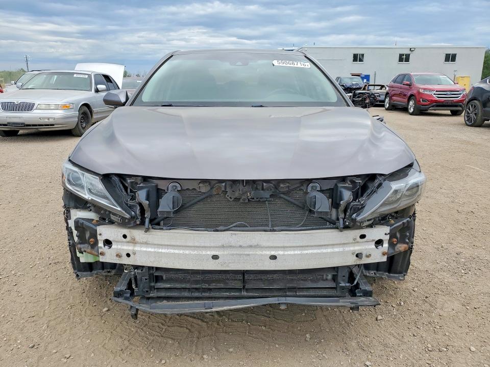 59068716 :رقم المزاد ، 4T1B21HK7JU001859 vin ، 2018 Toyota Camry Hybrid مزاد بيع
