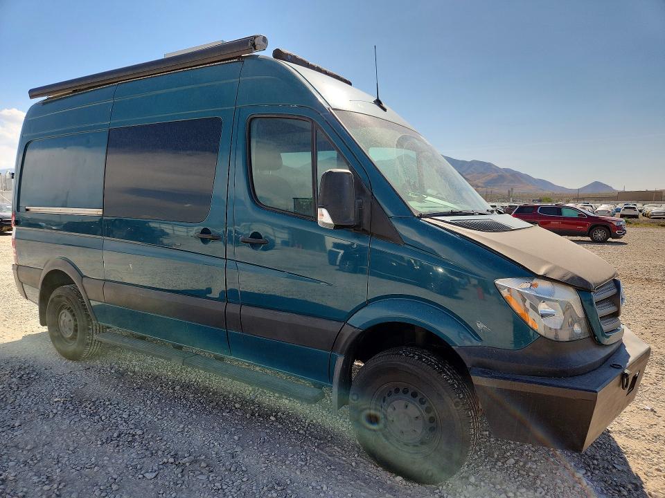 60081606 :رقم المزاد ، WD3FE7CD7HP549470 vin ، 2017 Mercedes-benz Sprinter مزاد بيع