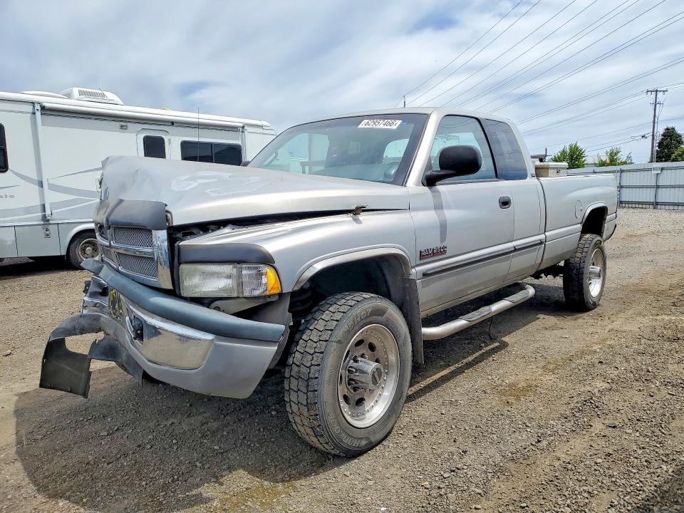 62957466 :رقم المزاد ، 3B7KF2369YG140400 vin ، 2000 Dodge Ram 2500 مزاد بيع