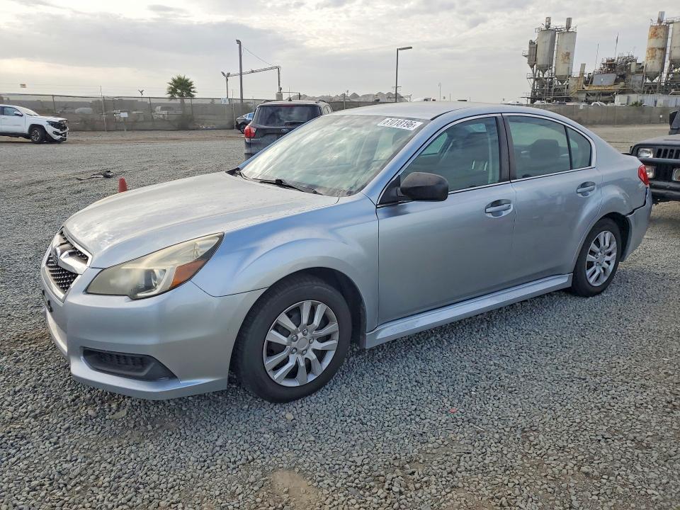 61018196 :رقم المزاد ، 4S3BMBA6XE3030138 vin ، 2014 Subaru Legacy مزاد بيع