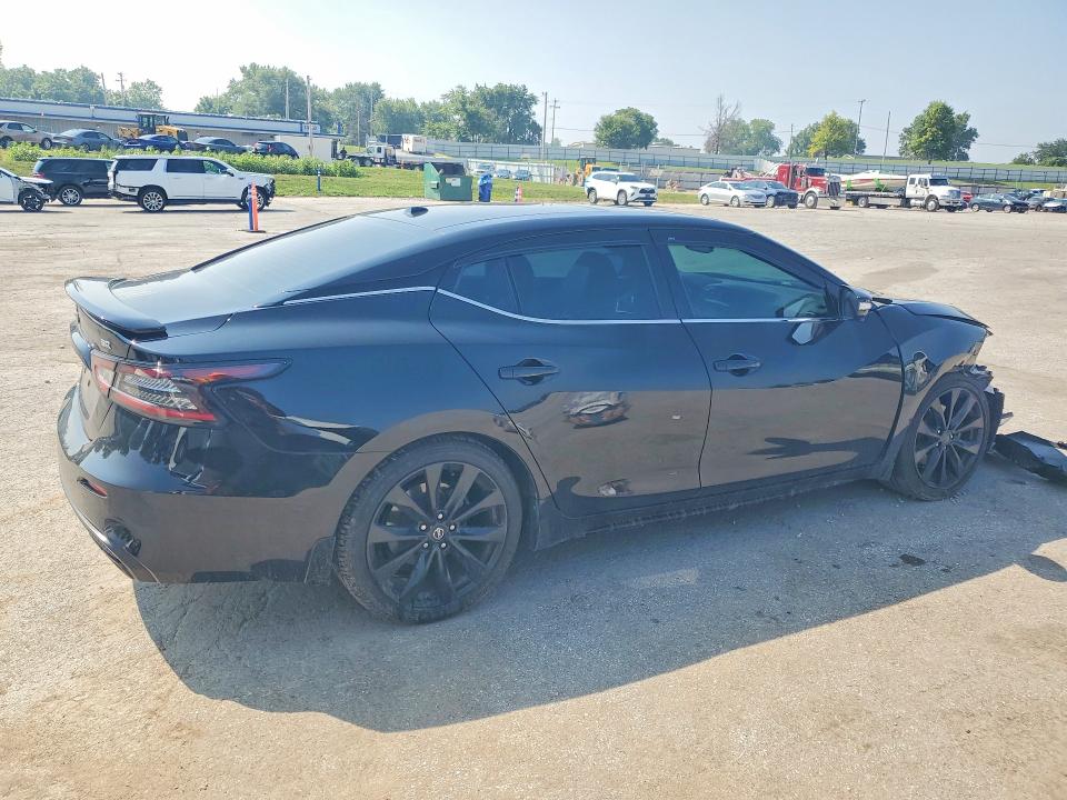 61125326 :رقم المزاد ، 1N4AA6EV0MC509010 vin ، 2021 Nissan Maxima مزاد بيع