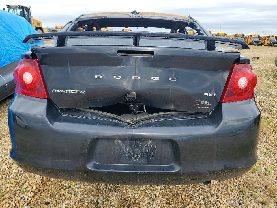 60433486 :رقم المزاد ، 1C3CDZCBXCN196835 vin ، 2012 Dodge Avenger مزاد بيع