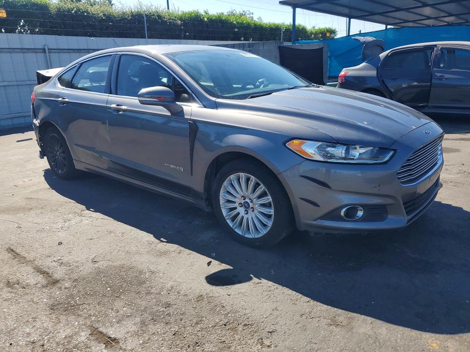 59805376 :رقم المزاد ، 3FA6P0LUXER195218 vin ، 2014 Ford Fusion مزاد بيع