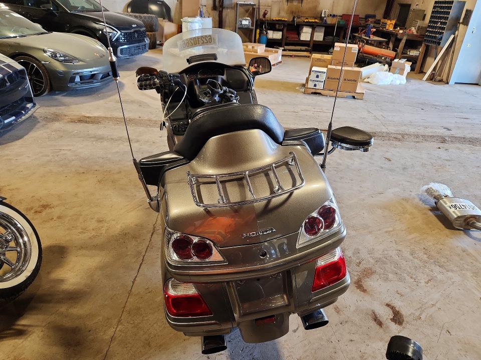 62210266 :رقم المزاد ، 1HFSC47F66A505308 vin ، 2006 Honda Gl1800 مزاد بيع